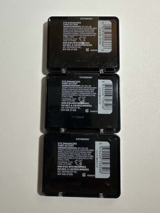 Lot of 3 CoverGirl Eye Enhancers 4-Kit Eyeshadow Palettes, 203 & 215 - Picture 3 of 4